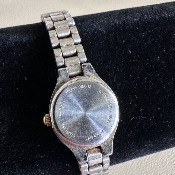 Vintage Caravelle by Bulova Women’s Watch - Picture 3 of 3